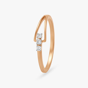 Sleek and Chic Diamond ring