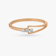 Sleek and Chic Diamond ring 2