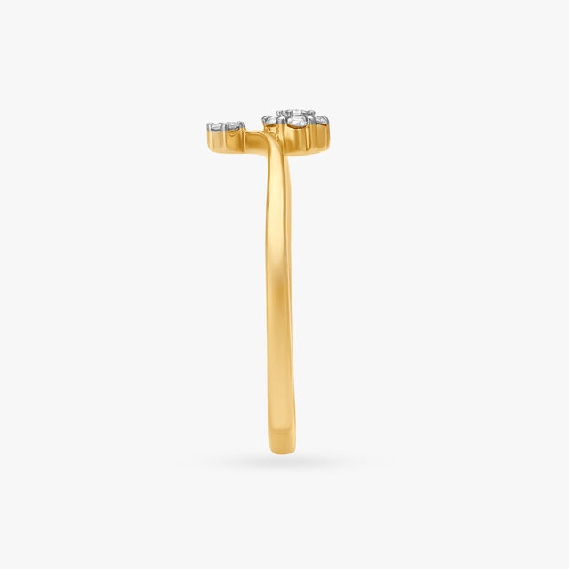 Dainty Diamond Finger Ring