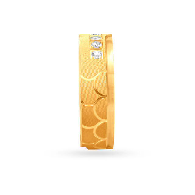 Diamond Studded Finger Band
