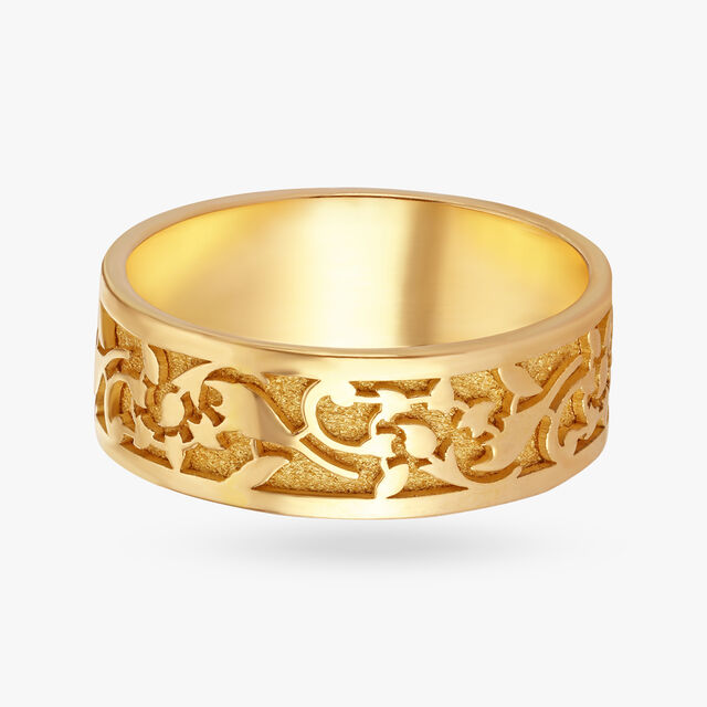 Intricate Harmony Gold Finger Ring
