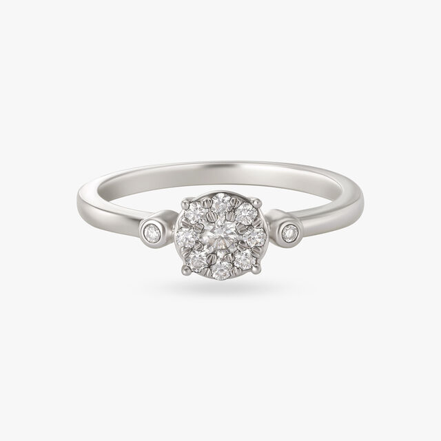 Eminent Diamond Finger Ring