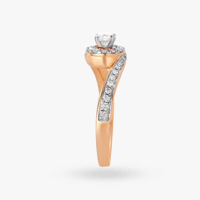 Sparkling Diamond Finger Ring