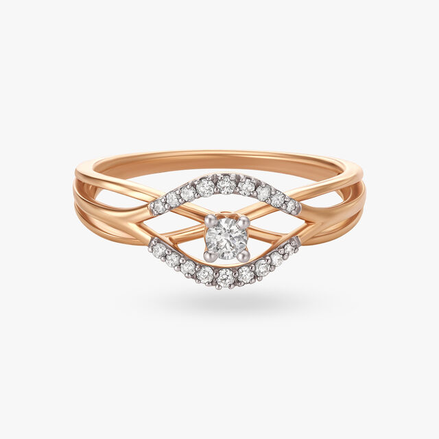 Radiant-Twist Diamond Finger Ring