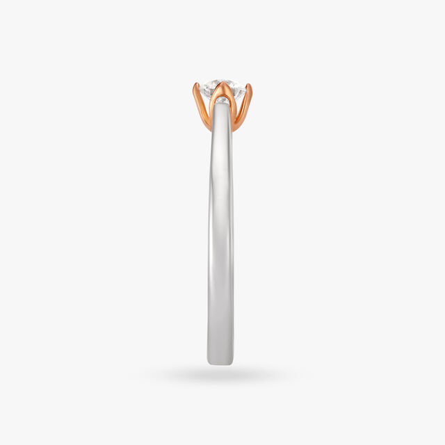 Iconic Diamond Finger Ring