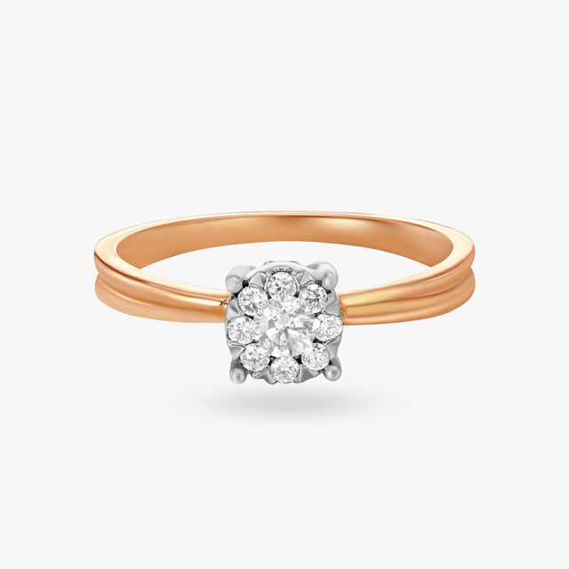 Clustered Diamond Finger Ring