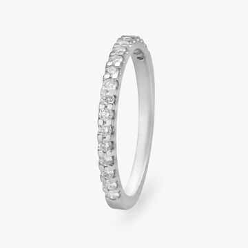 Sparkling Sleek Diamond Ring