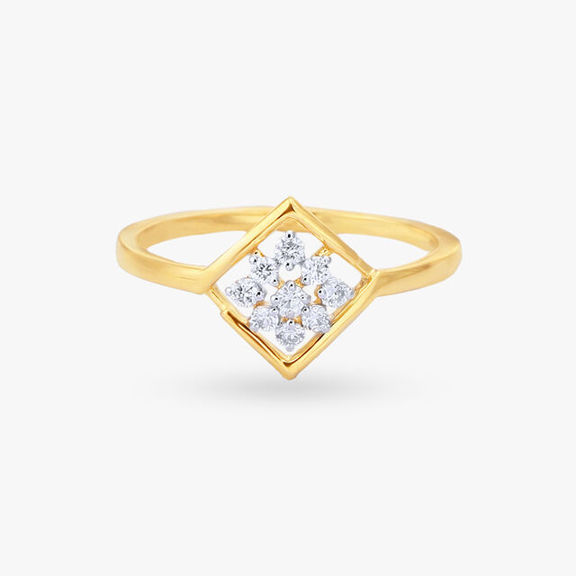 Dazzling Diamond Finger Ring