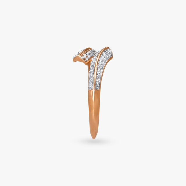 Shimmery Crossover Diamond Finger Ring 3