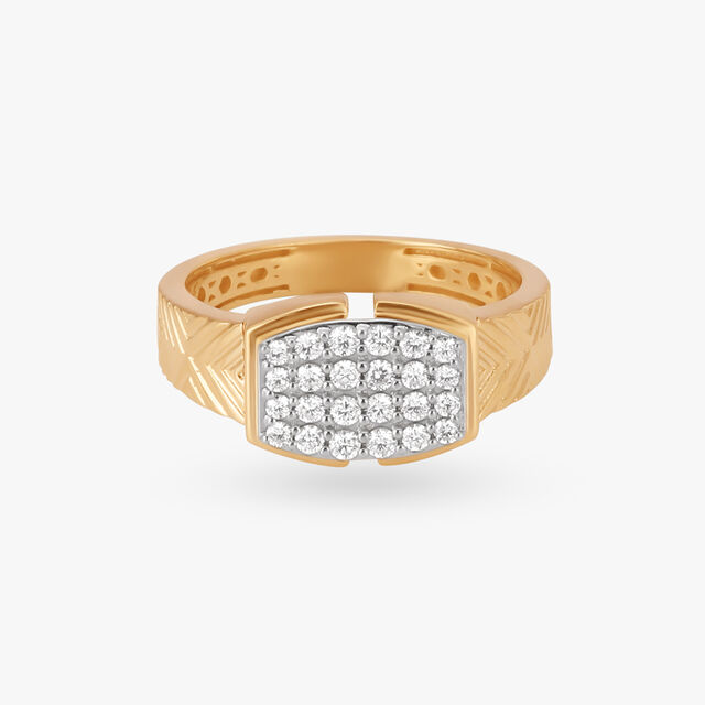Distinguished Diamond Finger Ring for Men