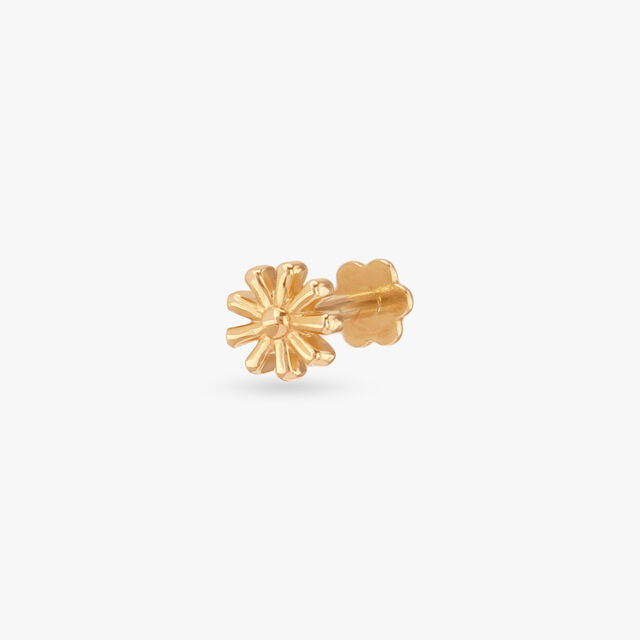 Daisy Charm Gold Nose Pin