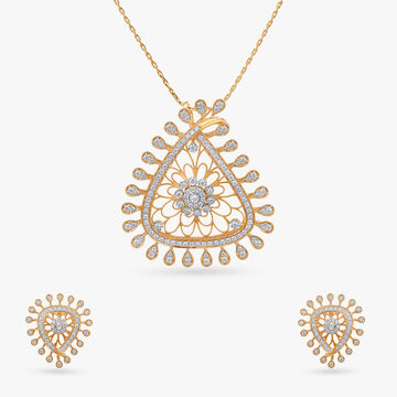 Tanishq 18KT Pendant and Earrings Set