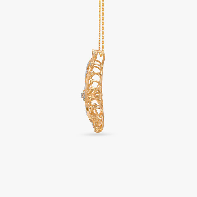 Tanishq 18KT Pendant and Earrings Set 3