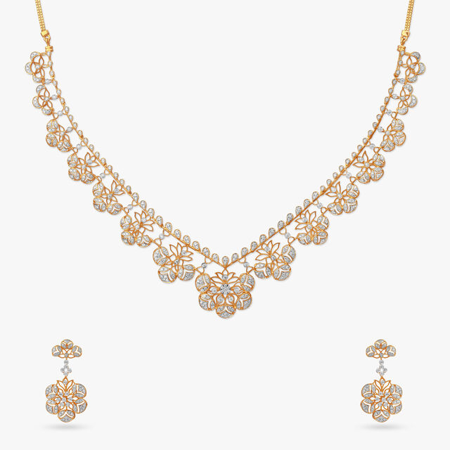 Gilded Serenity Diamond Necklace Set 3