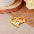 Exquisite 22 Karat Yellow Gold And Pearl Finger Ring 