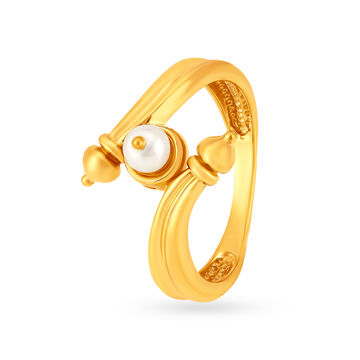 Exquisite 22 Karat Yellow Gold And Pearl Finger Ring