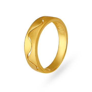 Elegant Wave Pattern Gold Ring