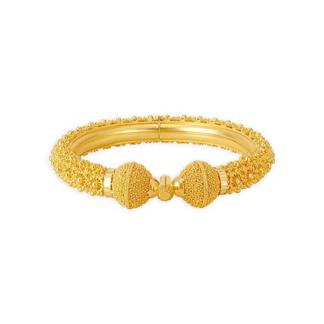 Striking Intricate Floral Gold Bangle