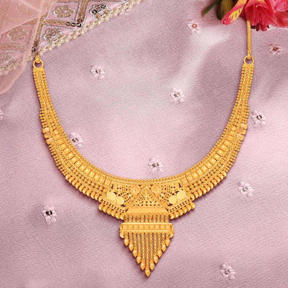 Buy Magnificent Rawa Work Gold Necklace Set at Best Price Tanishq UAE