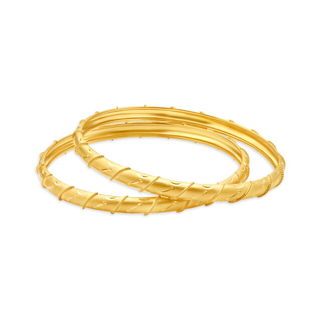 Brilliant Gold Bangle 