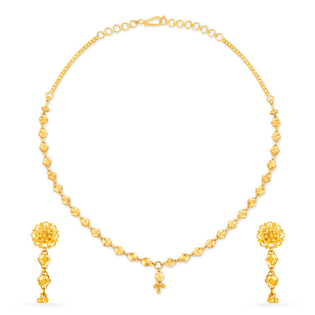 Distinctive Yellow Gold Etched Necklace and Earrings Set 