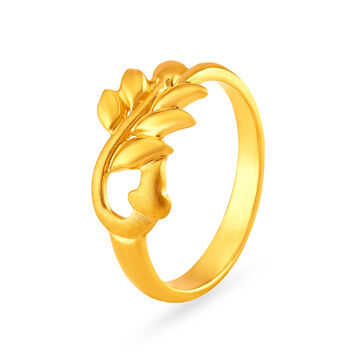 Exquisite 22 Karat Yellow Gold Leaf Finger Ring