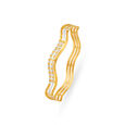 Splendid Yellow Gold Waved Bangle 2