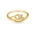 Enchanting Gold Ring with a Floral Pattern 2