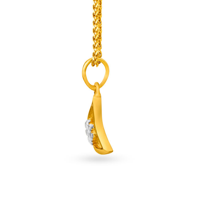 Dainty Floral Gold Pendant