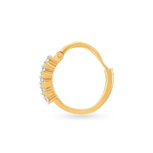 Dazzling Diamond and Gold Nose Pin 2