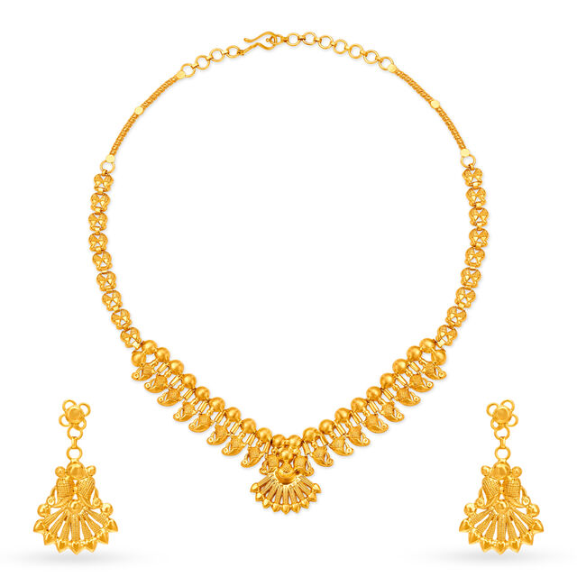 Shimmering Gold Necklace Set for the Bengali Bride,,hi-res 3