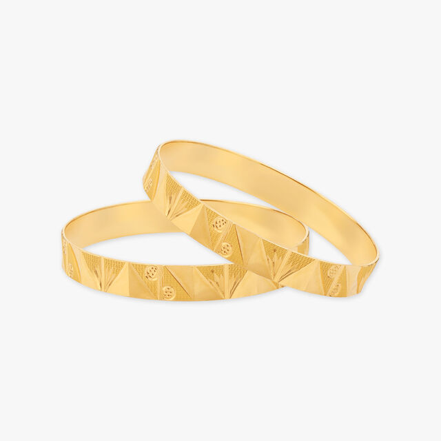 Geometric Pattern Gold Bangle 