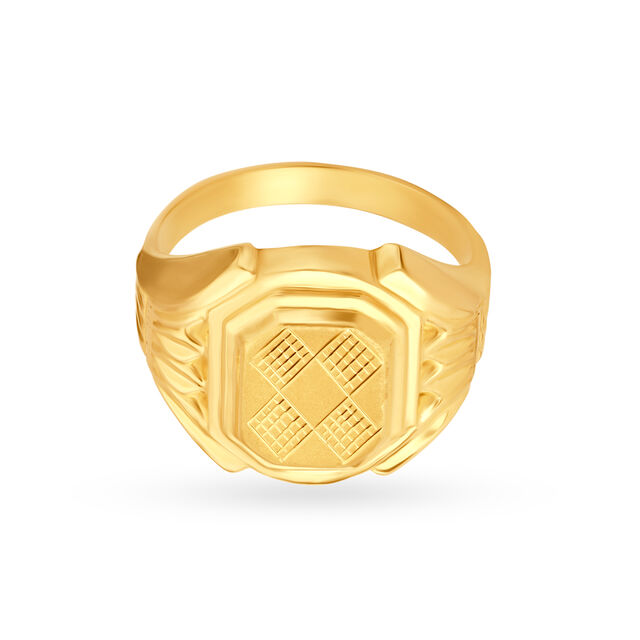 Intriguing 22 Karat Yellow Gold Octagonal Finger Ring 