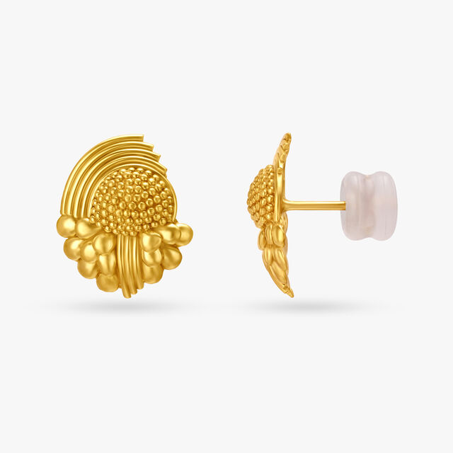Exquisite Floral Gold Stud Earrings 2