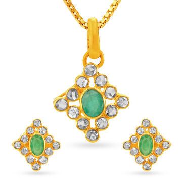Rhombic Emerald Gold Pendant And Earrings Set