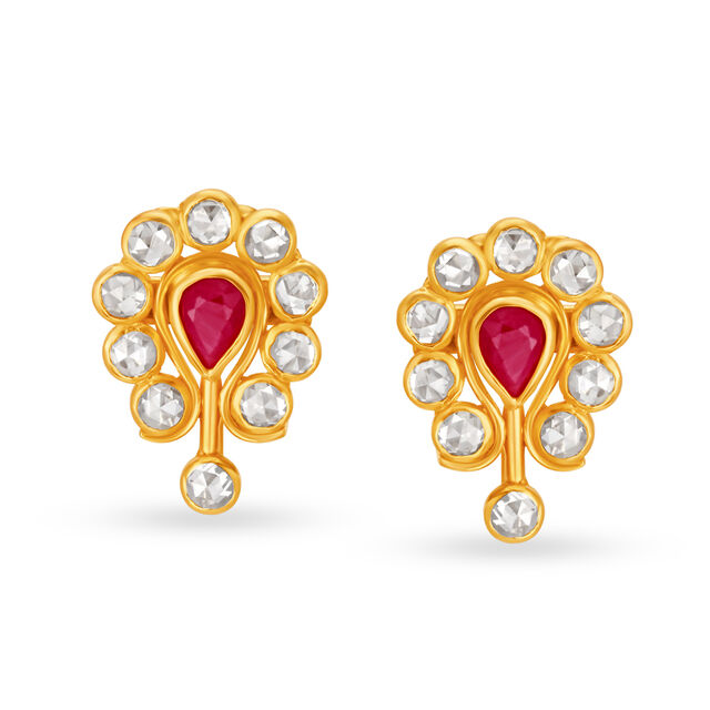 Mesmerising Gold Stud Earrings 