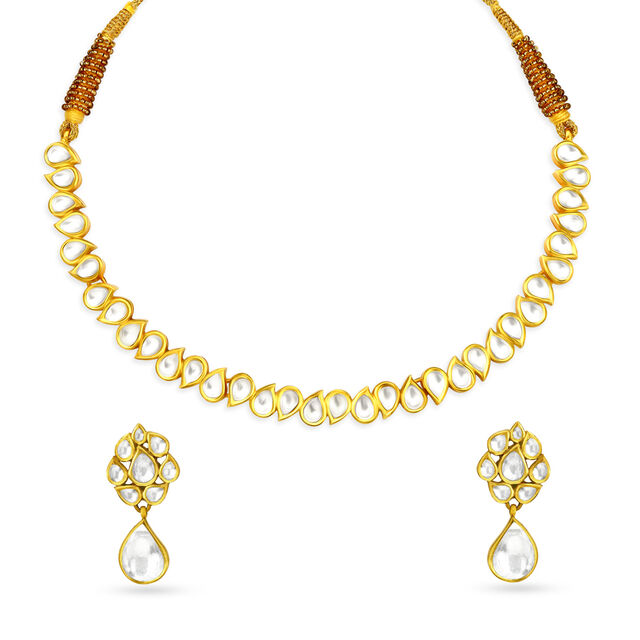 Pristine Gold Necklace Set with Stones 