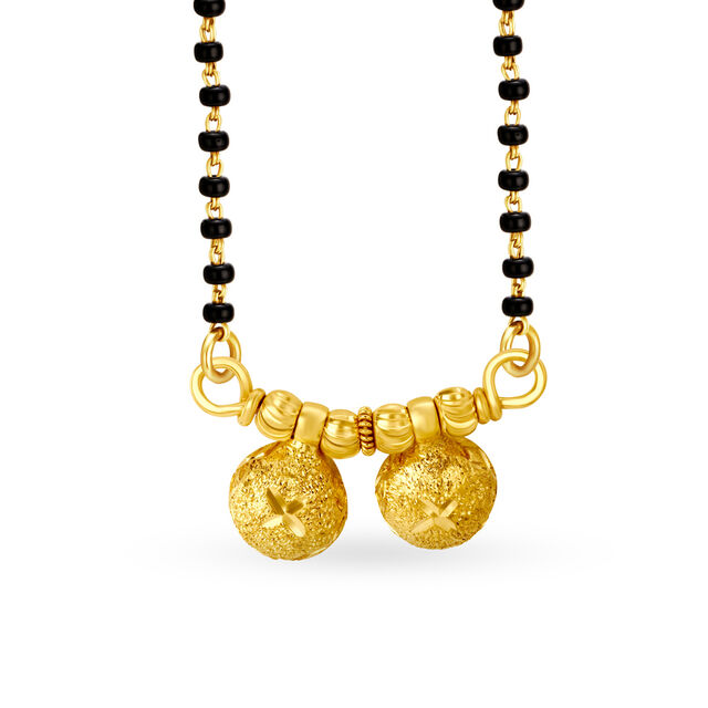 Shimmering Gold Mangalsutra Pendant 2