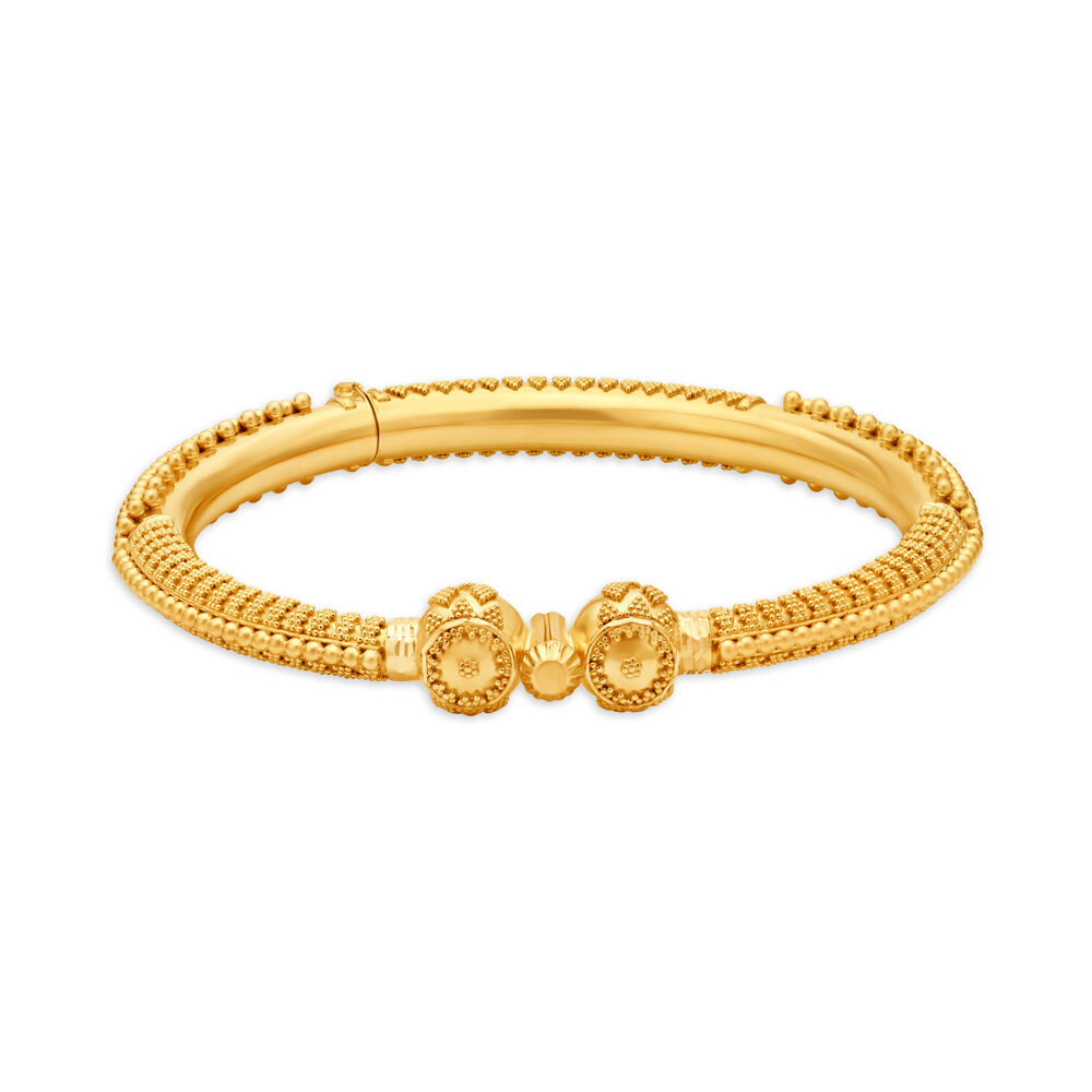Tanishq gold bala shop