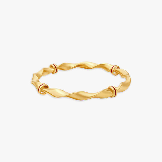 Whirlwind Charm Gold Bangle 