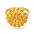 Carved Gold Finger Ring with a Radial Pattern 2