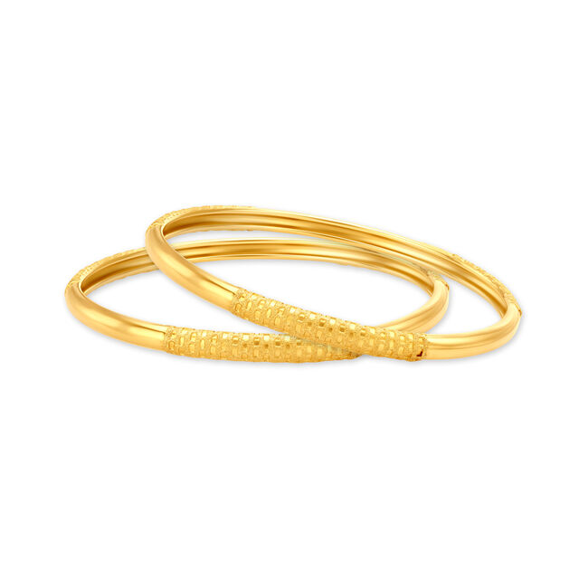 Classy Gold Bangle 