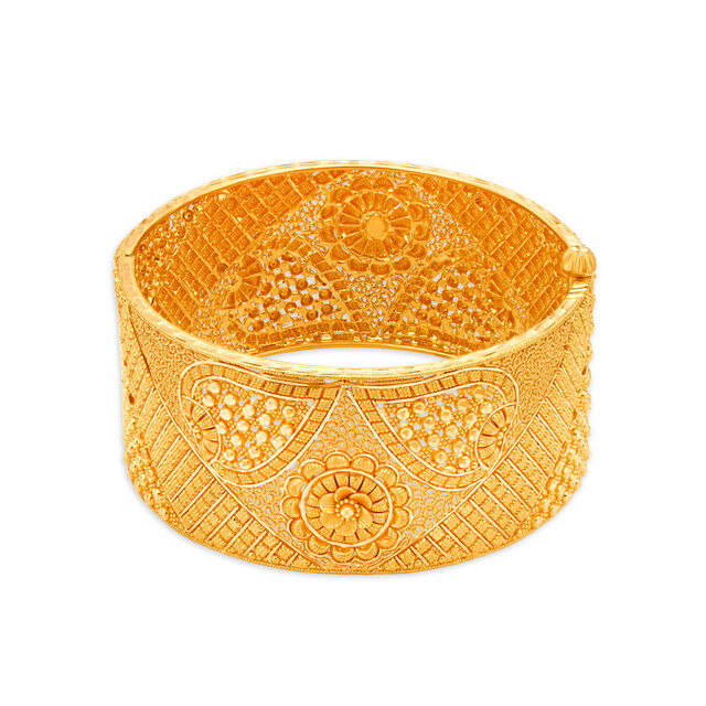 Enrapturing 22 Karat Yellow Gold Paisley Filigree Cuff Bangle,,hi-res 
