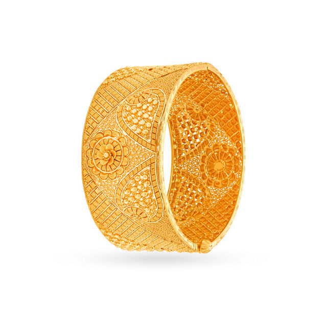 Enrapturing 22 Karat Yellow Gold Paisley Filigree Cuff Bangle,,hi-res 2