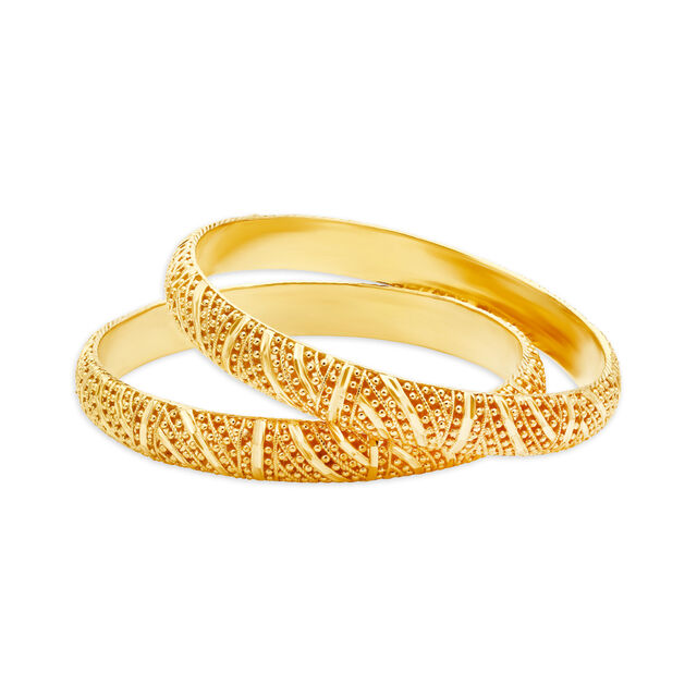 Stately Gold Bangle 