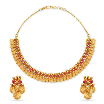 Blissful South Indian Gold Kasu Mala Set for the Telugu Bride