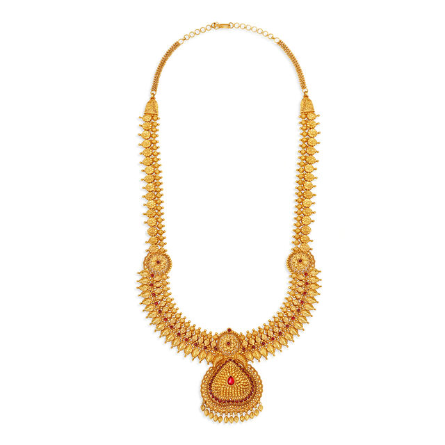 Resplendent Gold Necklace Set for the Telugu Bride 3