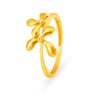 Charming 22 Karat Yellow Gold Floral Ring