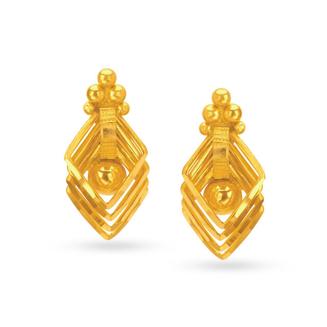 Chic 22 Karat Yellow Gold Geometric Pattern Studs 