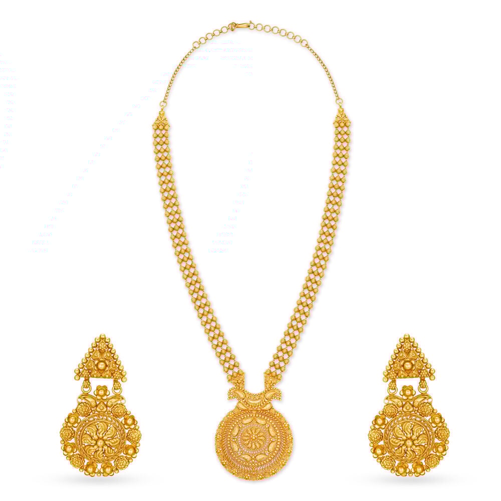 Buy Grand Gold Necklace Set for the Maharashtrian Bride at Best Price Tanishq UAE
